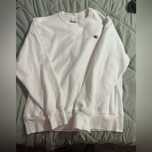 White Champion sweat shirt